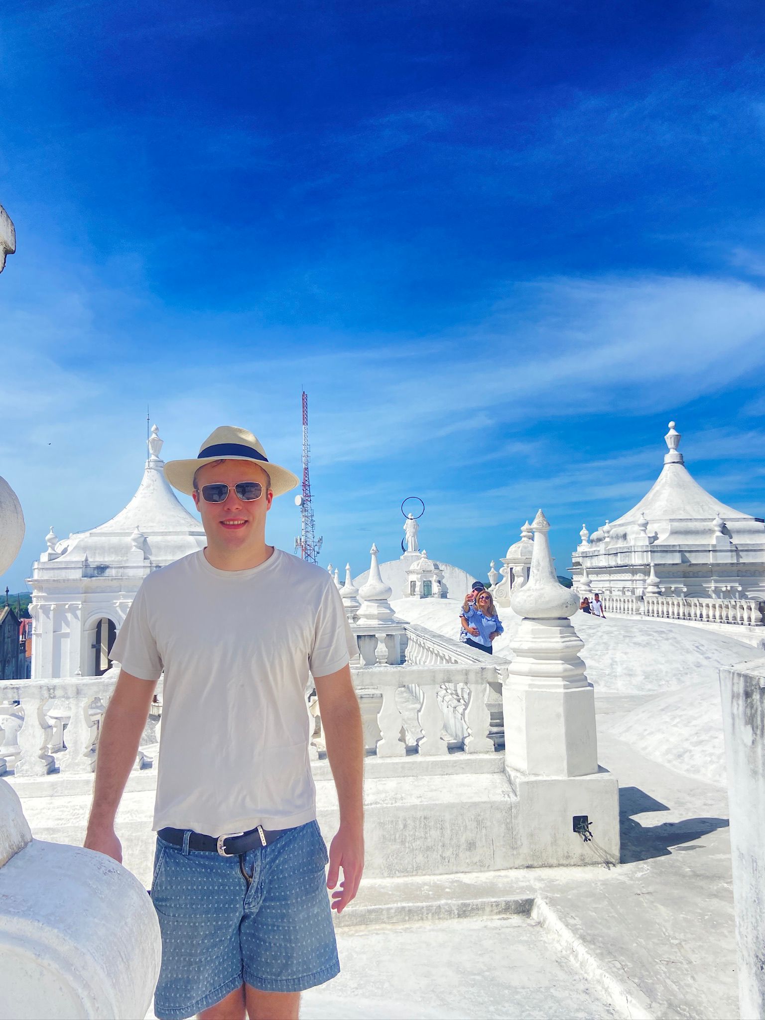 On the whitewashed rooftop of León Cathedral